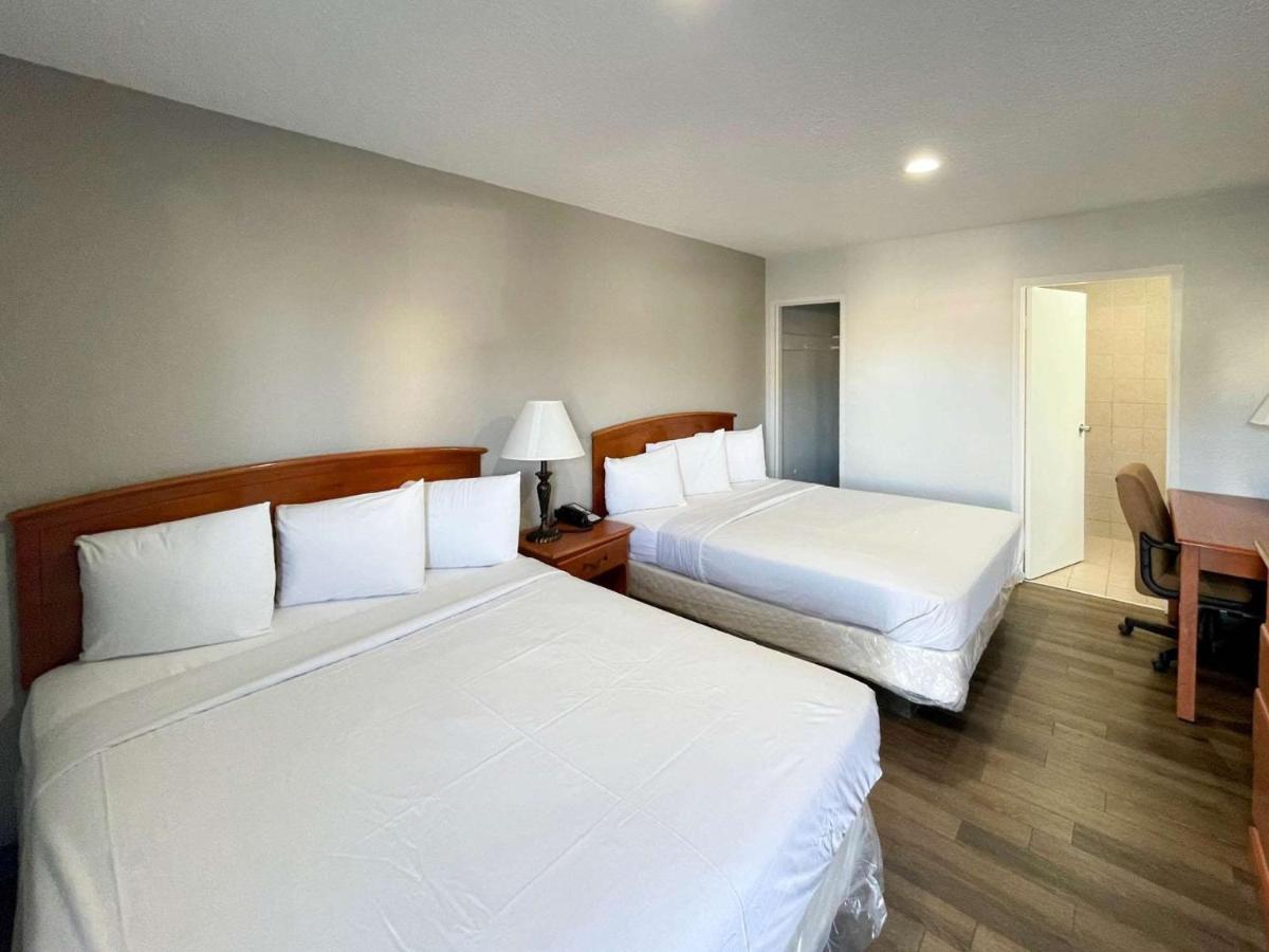 6 Ca Civic Center Hotel